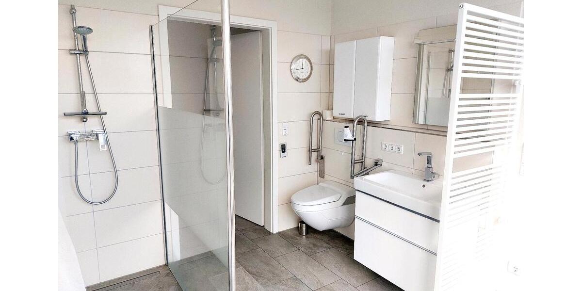 Einfamilienhaus Stuhr - 3 Zimmer, 150 m&sup2;, 1.650&euro; | Angebot:24347323