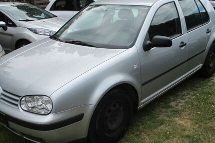 VW Golf 179.000 km 900 &euro; Mahlow 15831