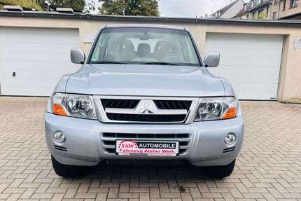 Mitsubishi Pajero 142.000 km 14.999 € Essen 45356