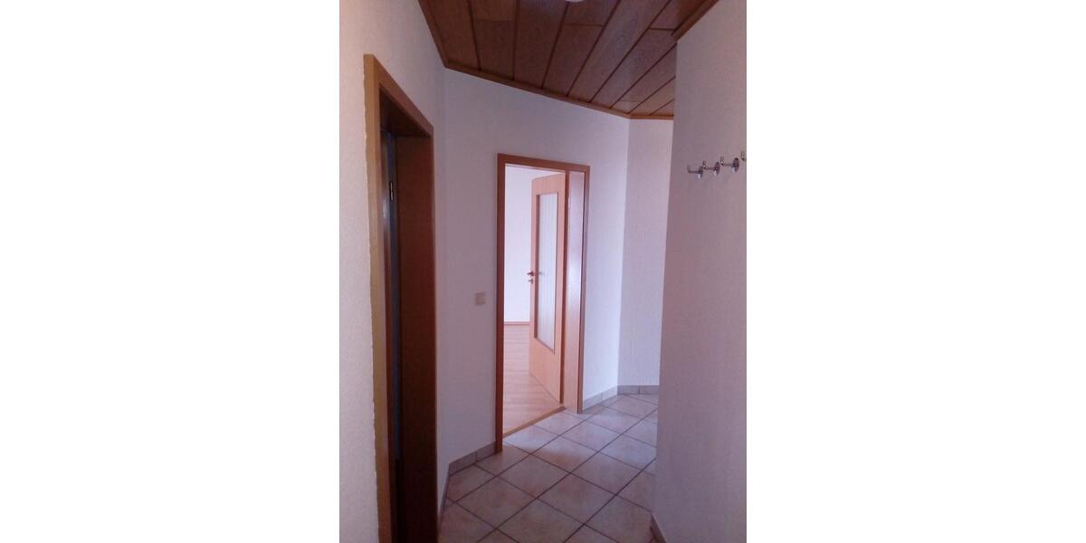 Dachgeschoßwohnung Neuhof - 3 Zimmer, 54 m&sup2;, 450&euro; | Angebot:26311652