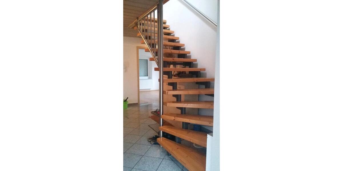 Einfamilienhaus Neusorg - 3 Zimmer, 127 m&sup2;, 1.350&euro; | Angebot:26338330