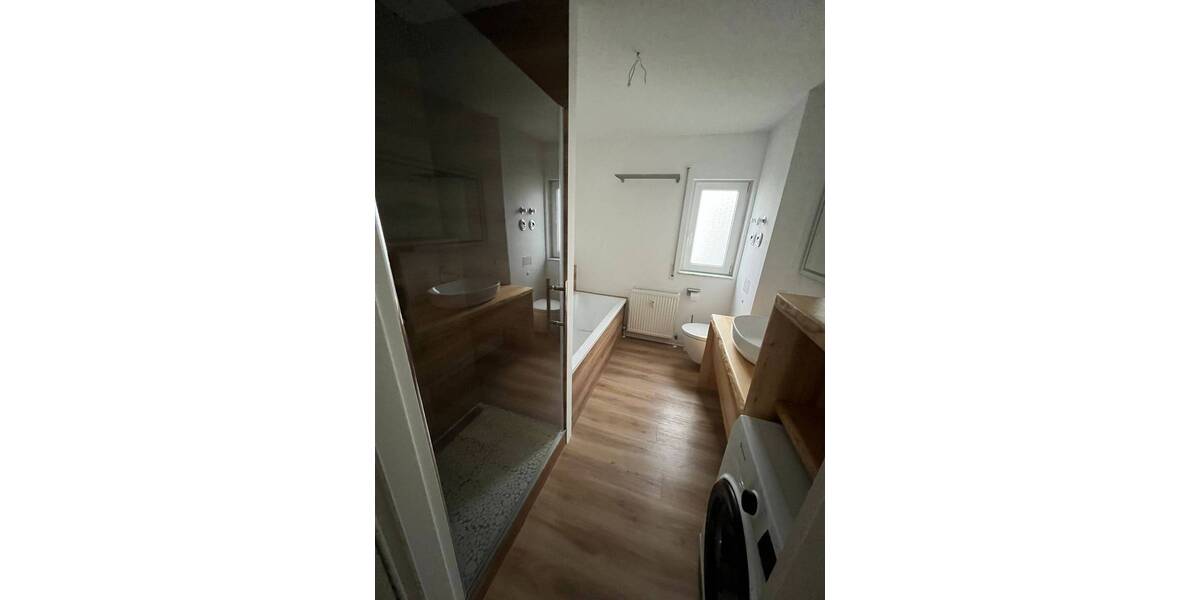 Etagenwohnung Kabelsketal Schwoitsch - 3 Zimmer, 75 m&sup2;, 110.000&euro; | Angebot:25671518