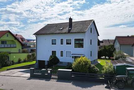 Haus zum Kaufen in Teublitz 445.000 € 260.35 m² 10.5 zimmer