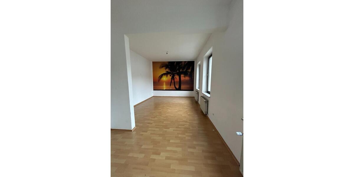 Etagenwohnung Selb - 3 Zimmer, 77 m&sup2;, 630&euro; | Angebot:25570339