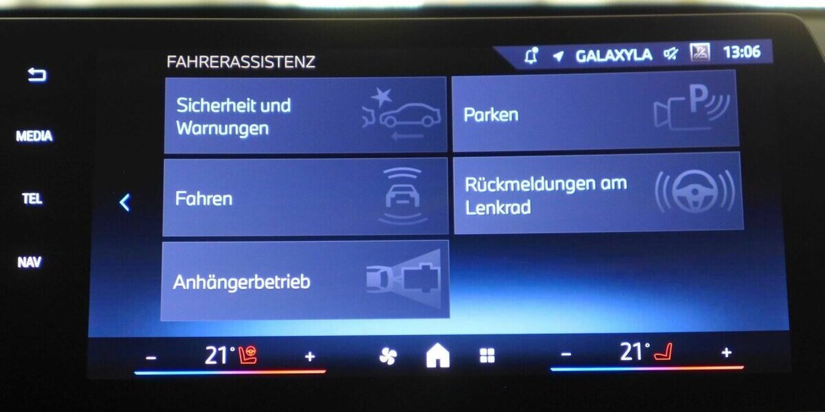 BMW X1 23d xDrive x-Line AHK,360°,HUD,Leder 38.900 km 36.590 &euro; Landshut 84030