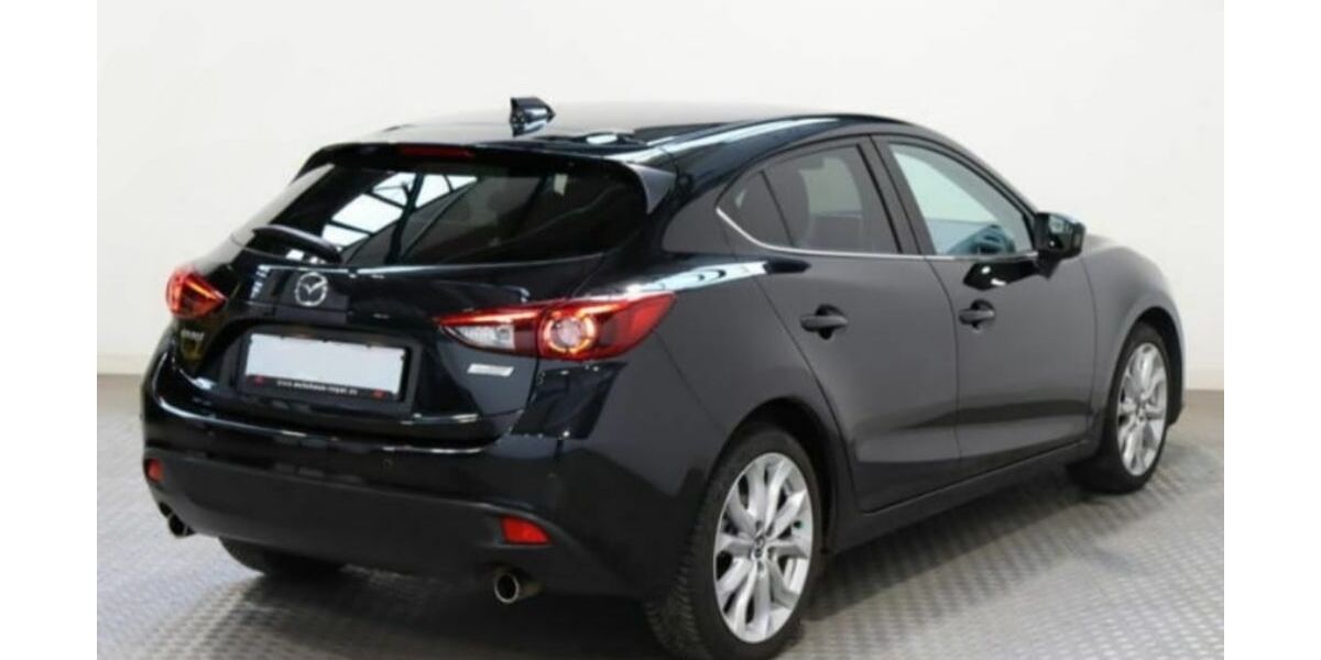 Mazda 3 88.000 km 12.300 &euro; Berlin 13189