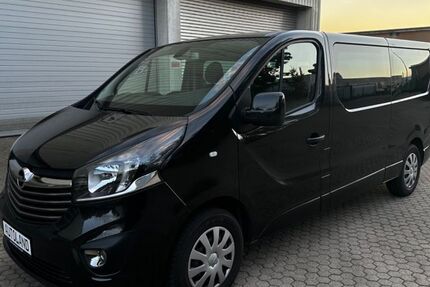 Opel Vivaro 132.000 km 14.995 € Norderstedt bei Hamburg 22844