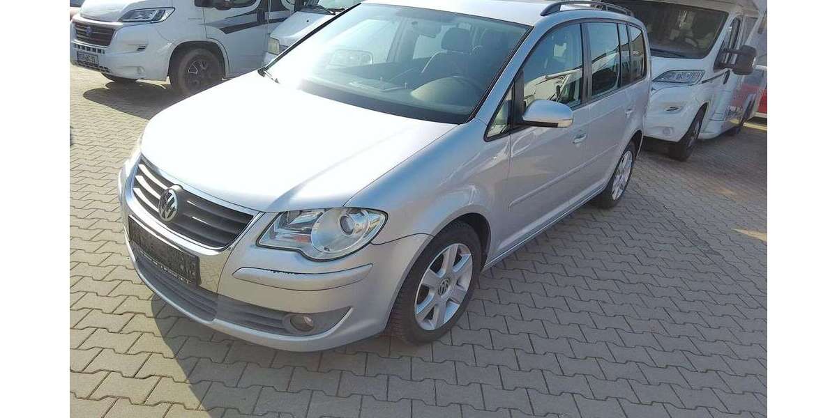 VW Touran 151.560 km 5.499 &euro; Hammelburg 97762