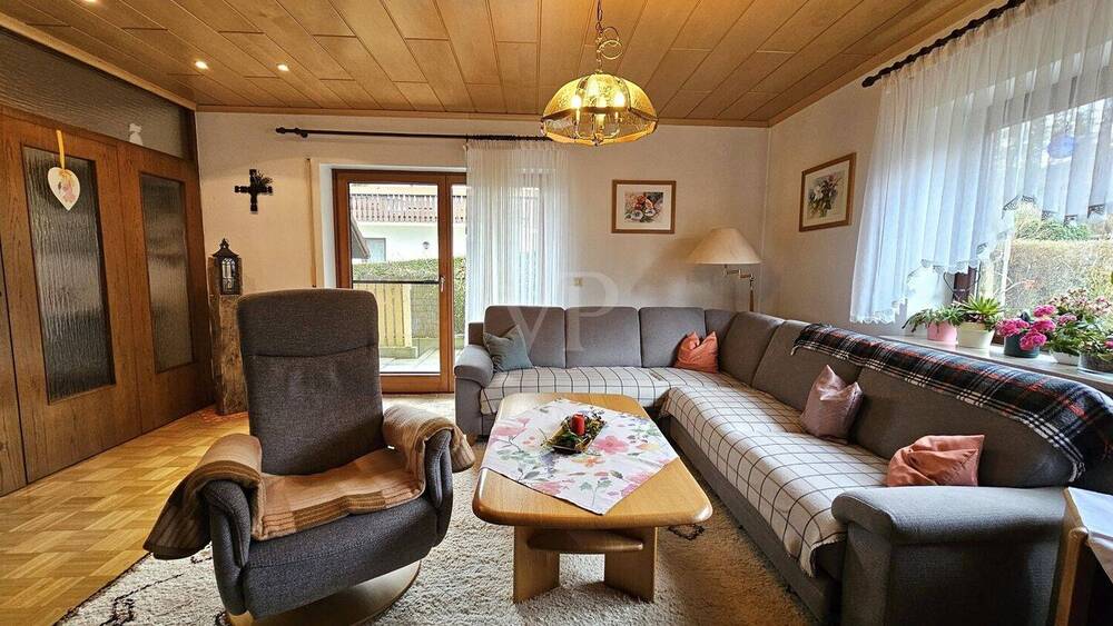 Doppelhaushälfte Ansbach - 8 Zimmer, 150 m&sup2;, 469.000&euro; | Angebot:26106506