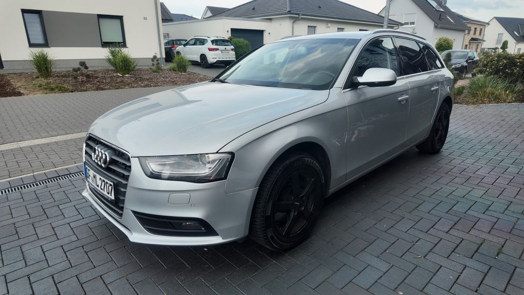 Audi A4 238.000 km 7.700 &euro; Rühen/Brechtorf 38471