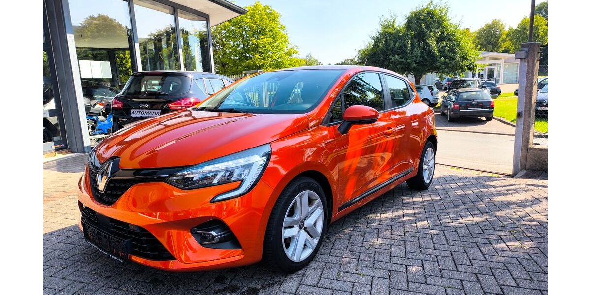 Renault Clio 98.000 km 9.900 &euro; Lügde 32676