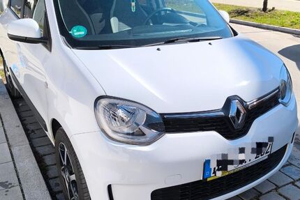 Renault Twingo 64.250 km 7.999 &euro; München 81927