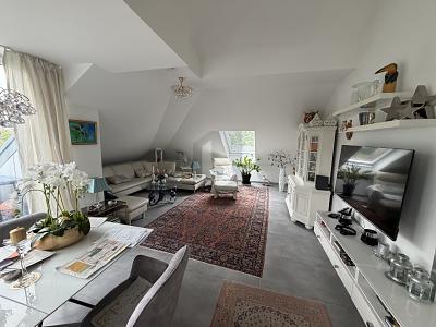 ZEITLOSES WOHNEN MIT CHARAKTER - Dachgeschoßwohnung Düsseldorf Stadtbezirk 5 | Angebot:27129209