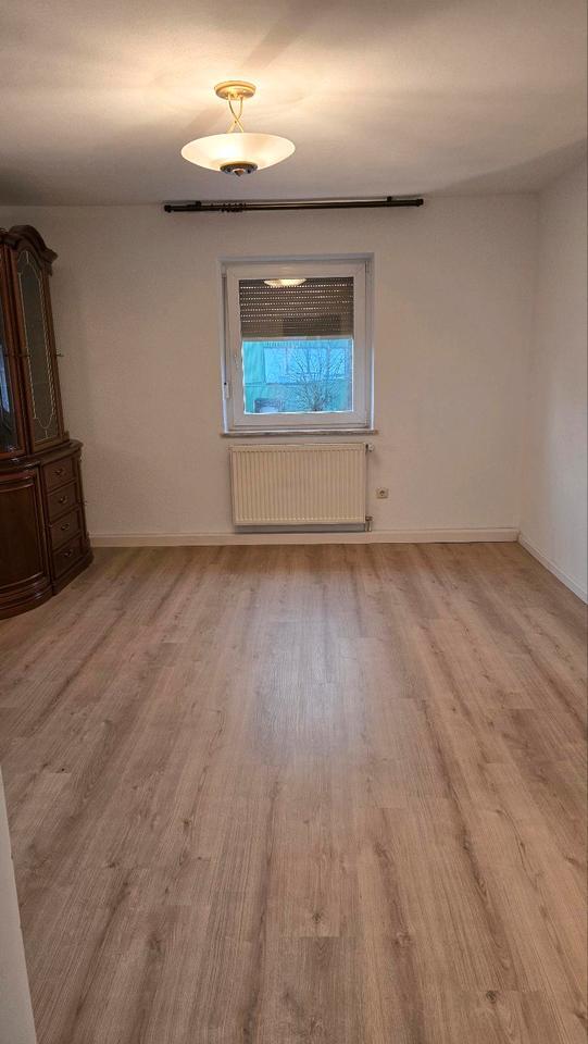Eigentumswohnung mit 3 Zimmern in Helmbrechts – 55 m² – 64.000 €