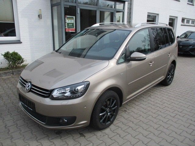 VW Touran 169.900 km 10.200 &euro; Halen 49685