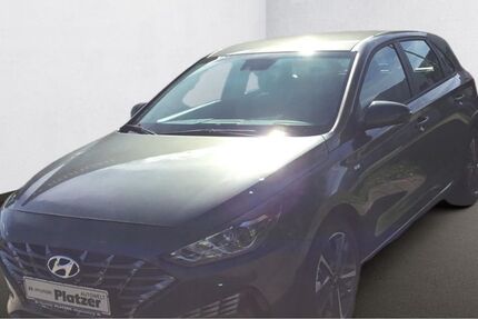 Hyundai i30 7.819 km 21.980 &euro; Regensburg 93055