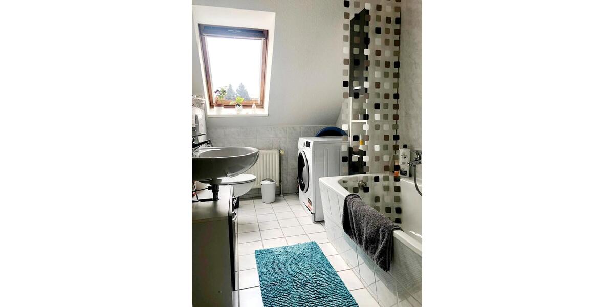 Dachgeschoßwohnung Sangerhausen - 4 Zimmer, 85 m&sup2;, 460&euro; | Angebot:26349749