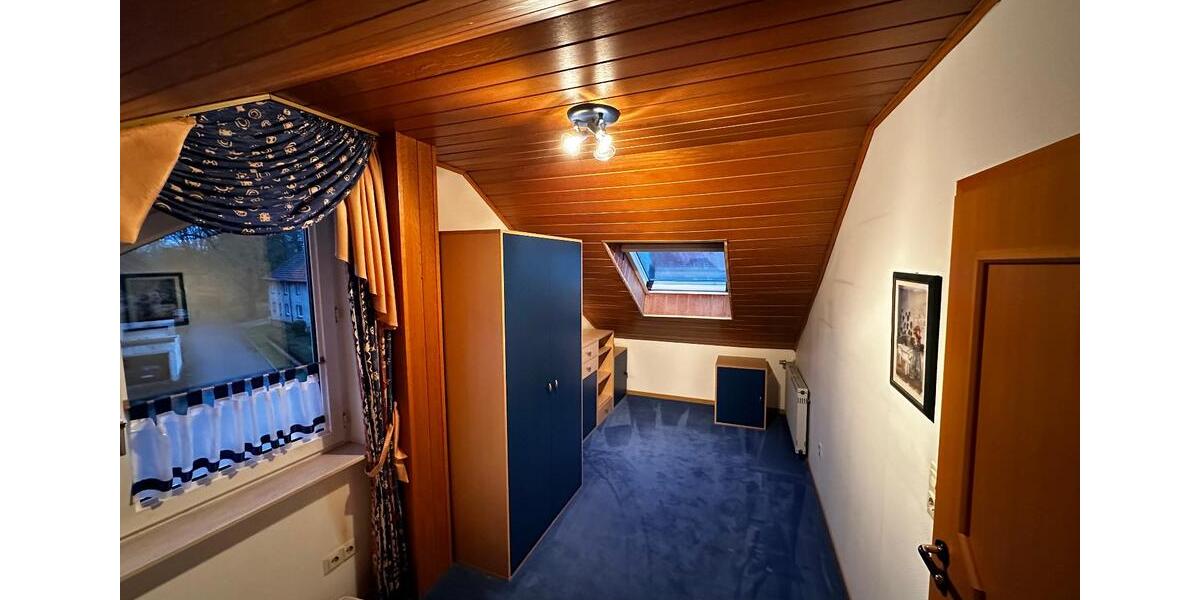 Einfamilienhaus Willebadessen - 8 Zimmer, 177 m&sup2;, 1.350&euro; | Angebot:25129234