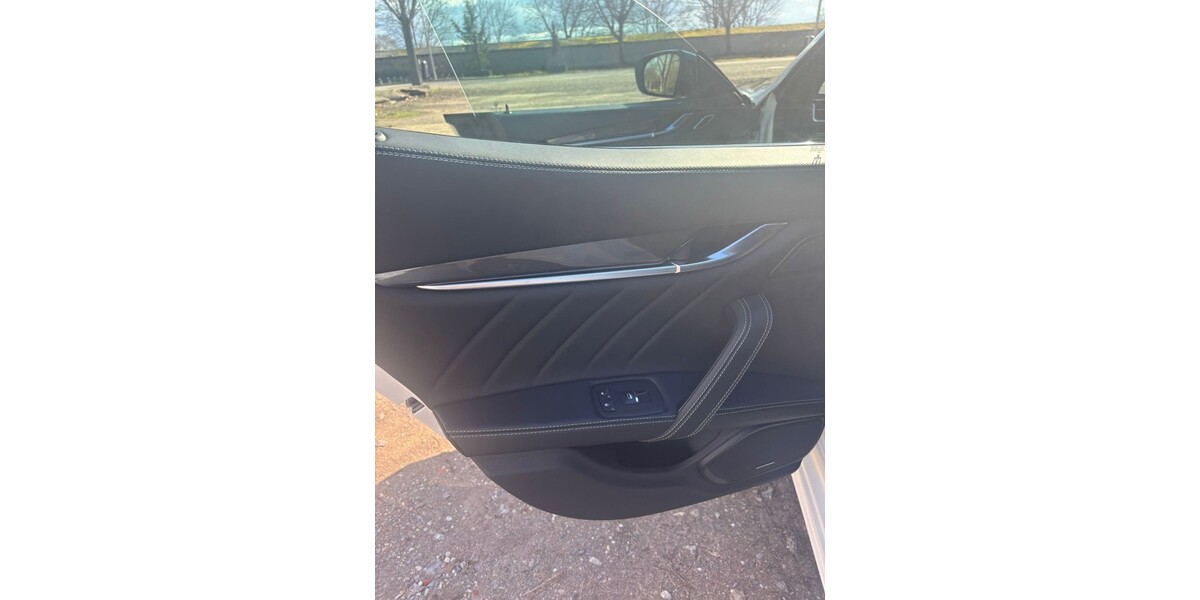 Maserati Ghibli 29.800 km 63.000 &euro; Mannheim 68159