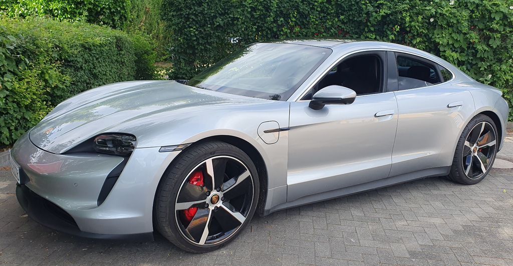 Porsche Taycan 58.300 km 58.900 &euro; Berlin 13125