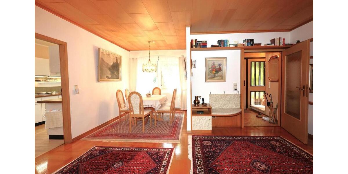 Einfamilienhaus Herborn - 5 Zimmer, 170 m&sup2;, 1.750&euro; | Angebot:26272350