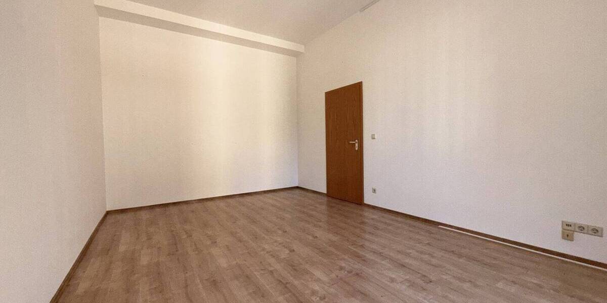 Gewerbeobjekt Lichtenstein - 4 Zimmer, 350&euro; | Angebot:26402041