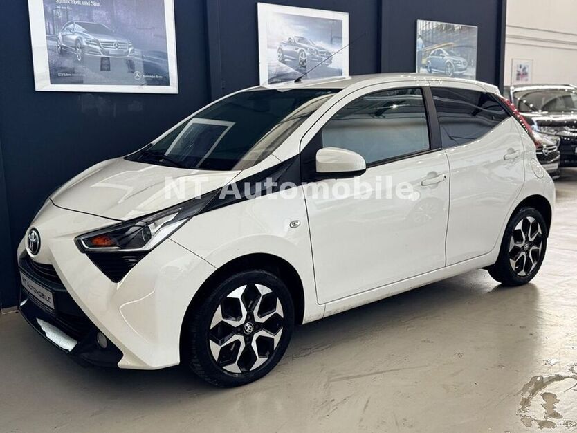 Aygo (X)