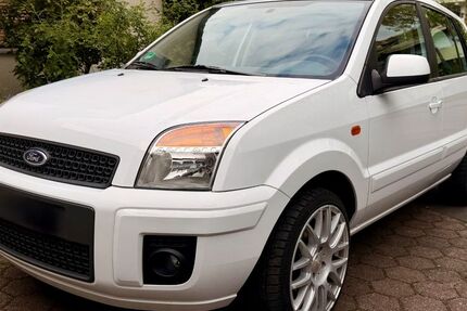 Ford Fusion 47.718 km 5.500 &euro; Dortmund 44269