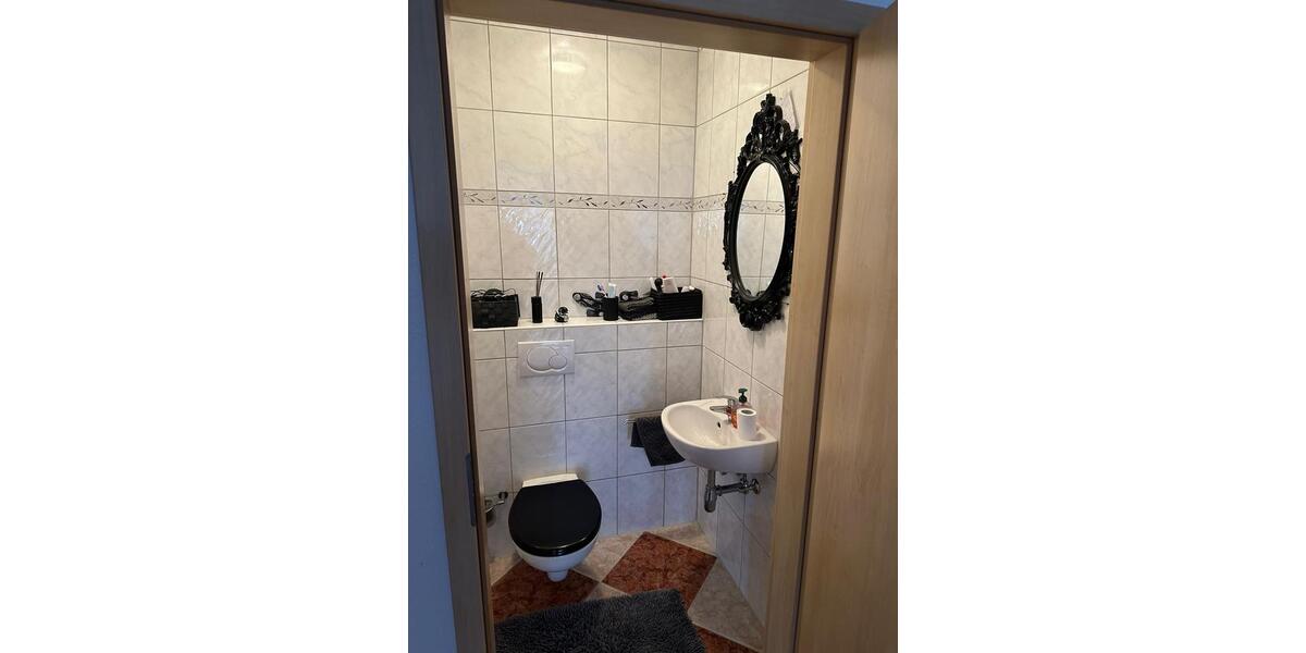 Etagenwohnung Braunfels - 1 Zimmer, 115 m&sup2;, 900&euro; | Angebot:25310181