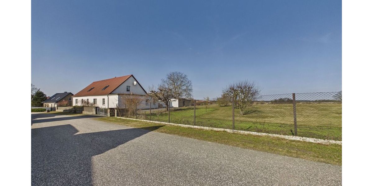 Doppelhaus in Arensdorf mit zusätzlichem Bauland und freiem Blick ins Grüne - Doppelhaushälfte Steinhöfel | Angebot:26394981