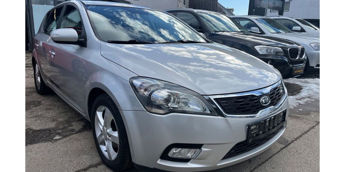 Kia ceed / Ceed 212.000 km 4.450 &euro; München 81825