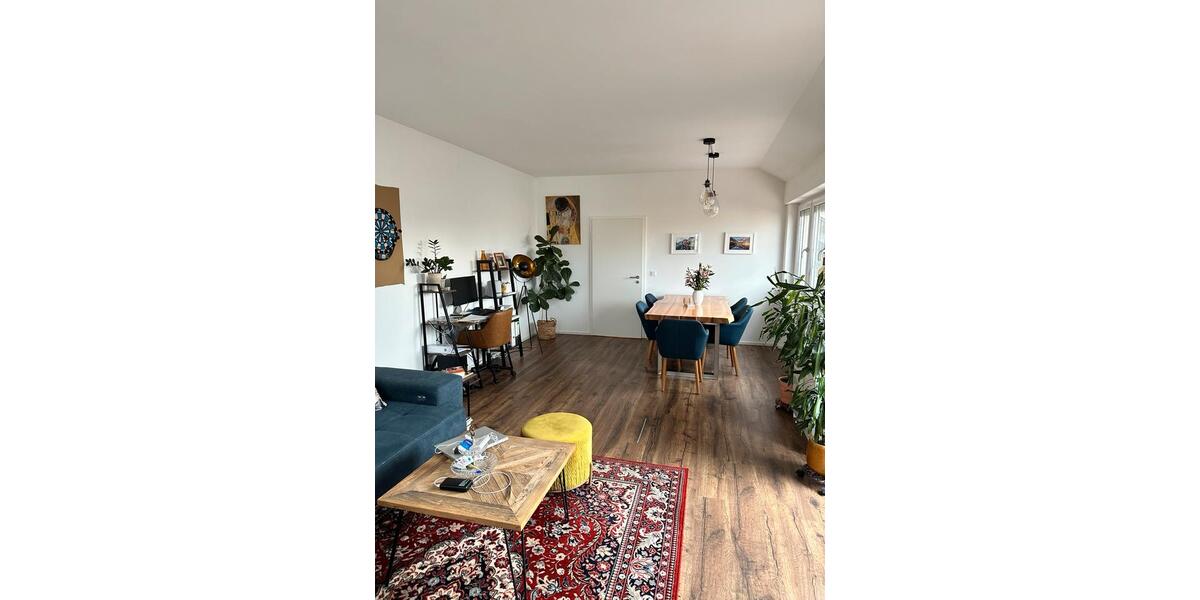 Dachgeschoßwohnung Ingolstadt - 3.5 Zimmer, 92 m&sup2;, 425.000&euro; | Angebot:25058171