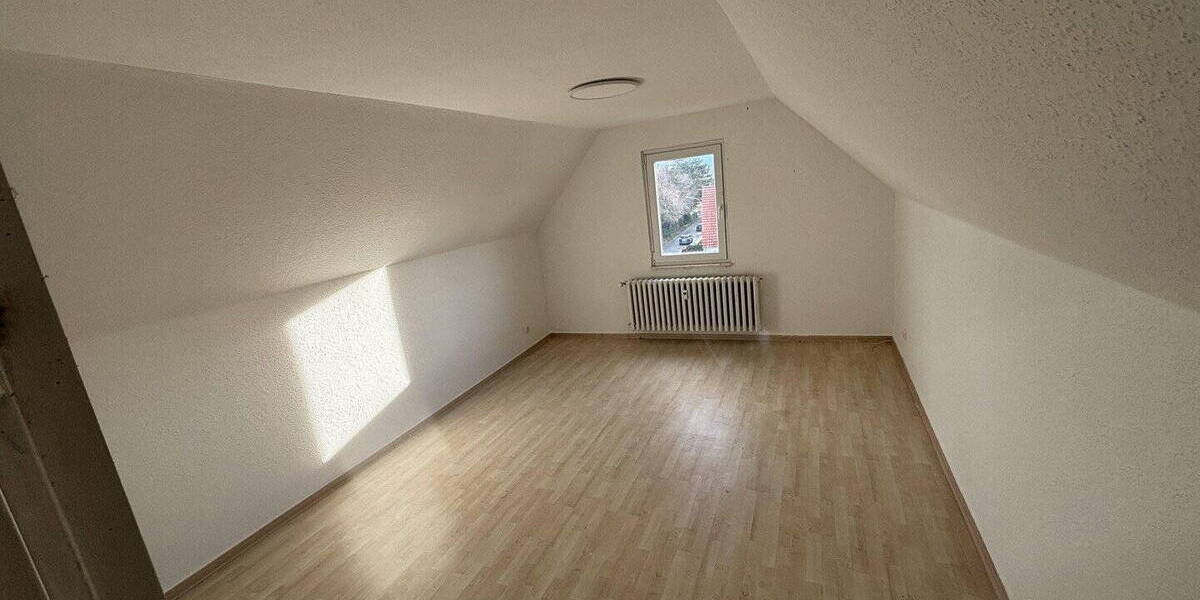 Etagenwohnung Stadthagen - 4 Zimmer, 95 m&sup2;, 165.000&euro; | Angebot:26302309