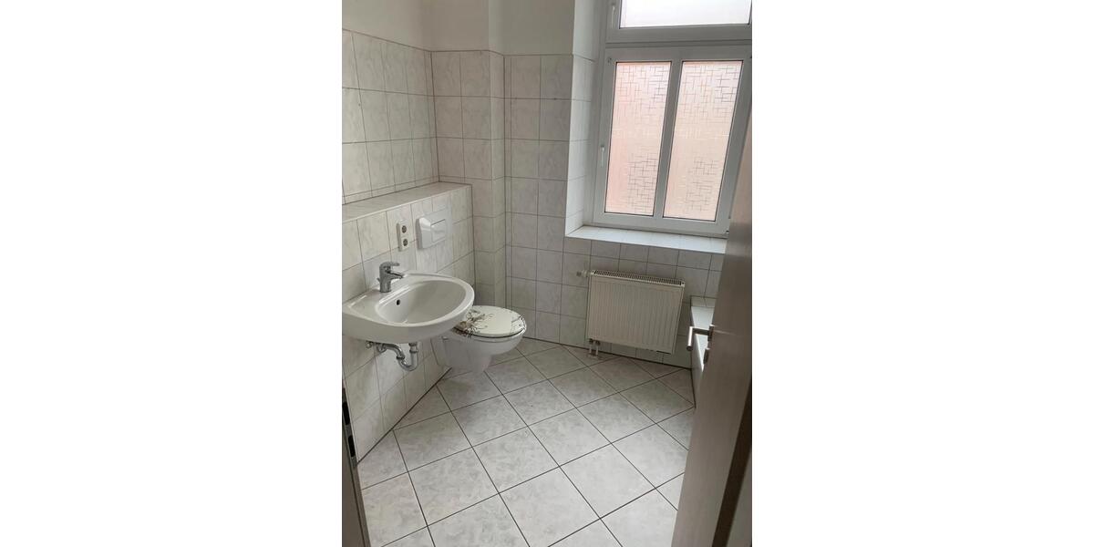 Etagenwohnung Schleiz - 3 Zimmer, 82 m&sup2;, 530&euro; | Angebot:26225826