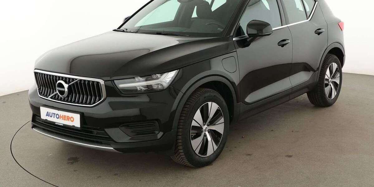 Volvo XC40 63.684 km 27.590 &euro; Stuttgart 70195