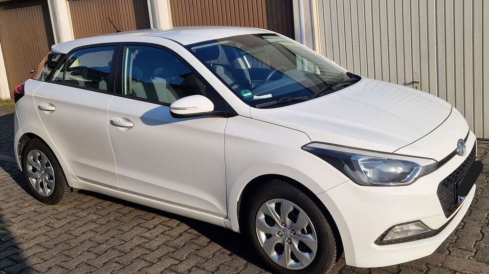 Hyundai i20 125.500 km 6.350 &euro; Gross Gerau 64521