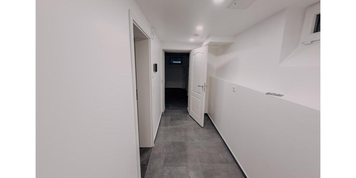 Luxuriöses Einfamilienhaus mit modernem Soutterain- Ausbau 5 zimmer