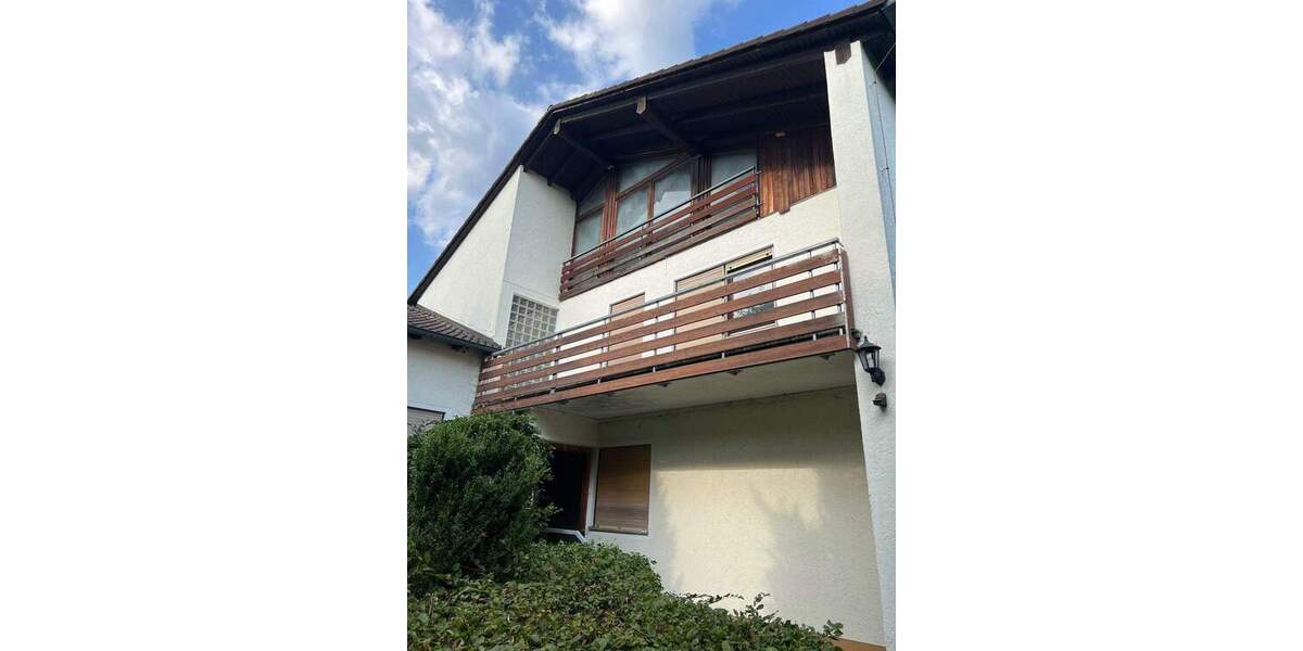 Mehrfamilienhaus, Wohnhaus Windischeschenbach - 9 Zimmer, 200 m&sup2;, 350.000&euro; | Angebot:24528800