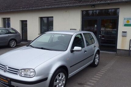 VW Golf 133.524 km 3.285 &euro; Jaenschwalde 03197