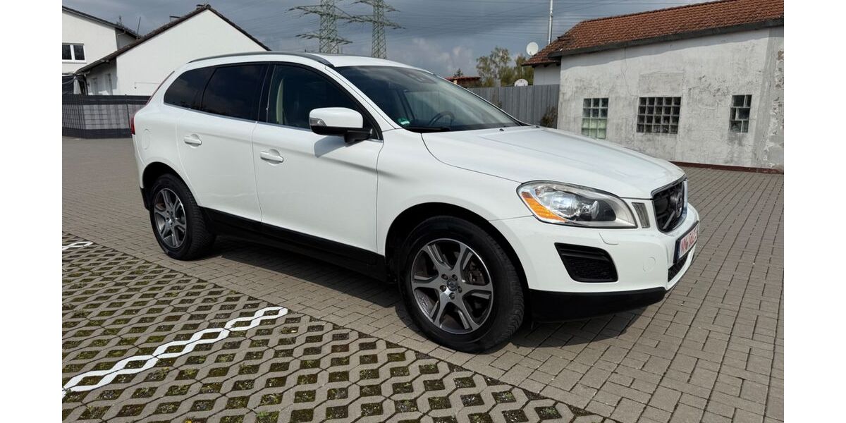 Volvo XC60 201.500 km 9.999 &euro; Neumarkt i.d.OPf. 92318
