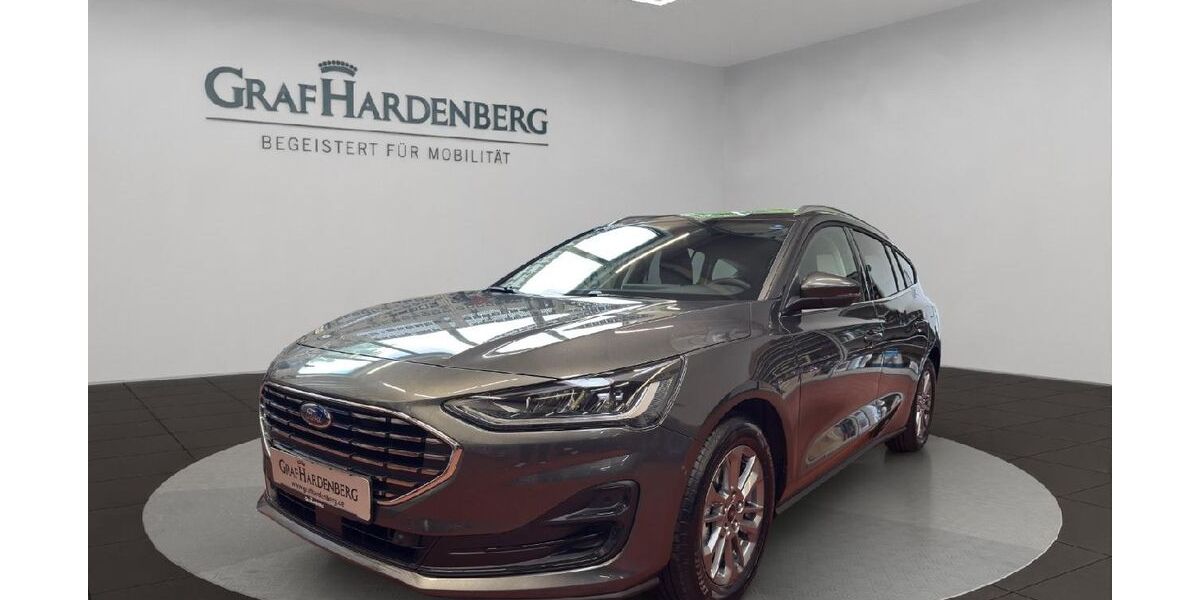 Ford Focus 9.900 km 25.490 &euro; Karlsruhe 76185