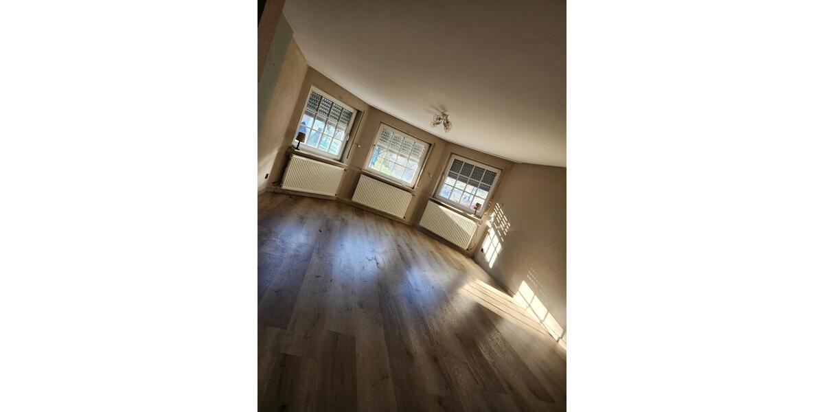 Einfamilienhaus Oberzent - 6.5 Zimmer, 192 m&sup2;, 1.350&euro; | Angebot:24598711