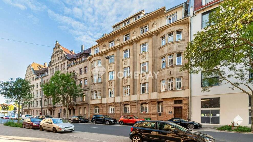 Zentral gelegene 164 m² Etagenwohnung in Fürth: Mit Balkon, Wintergarten und umfassender Sanierung