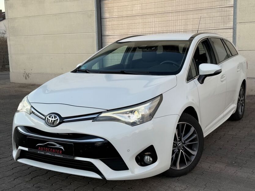 Toyota Avensis 182.000 km 8.900 € Weinheim 69469
