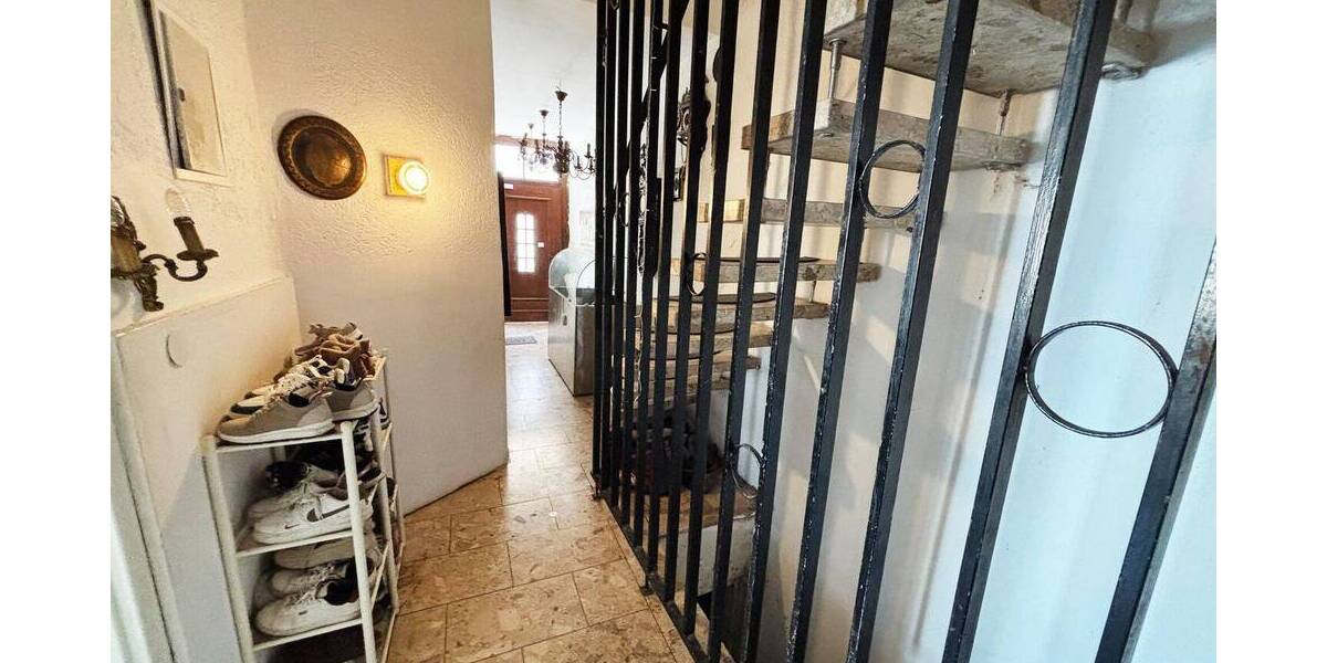Einfamilienhaus Unna - 8 Zimmer, 138 m&sup2;, 220.000&euro; | Angebot:26512819