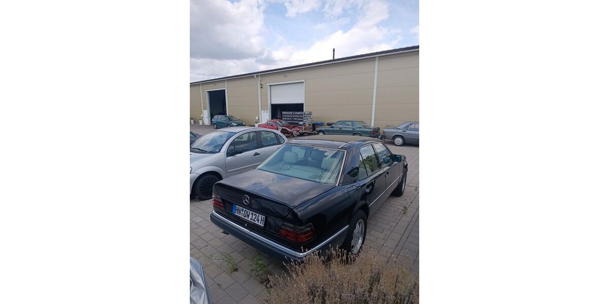 Mercedes-Benz 260 187.000 km 5.990 &euro; Weinsberg 74189