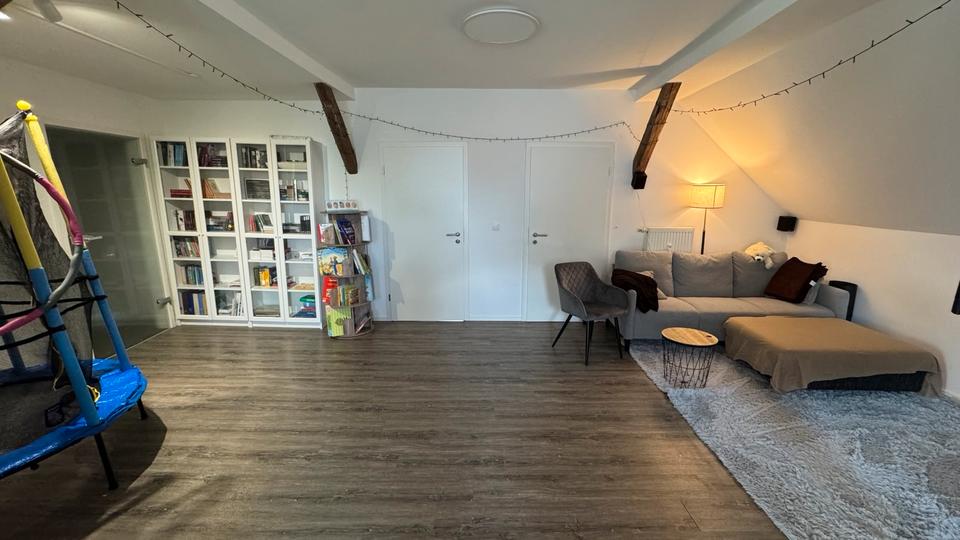 Dachgeschoßwohnung Beetzendorf - 4.5 Zimmer, 110 m&sup2;, 920&euro; | Angebot:26693653