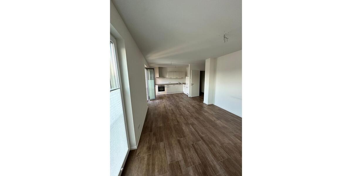 Dachgeschoßwohnung Neubrandenburg - 3 Zimmer, 86 m&sup2;, 1.200&euro; | Angebot:26406504