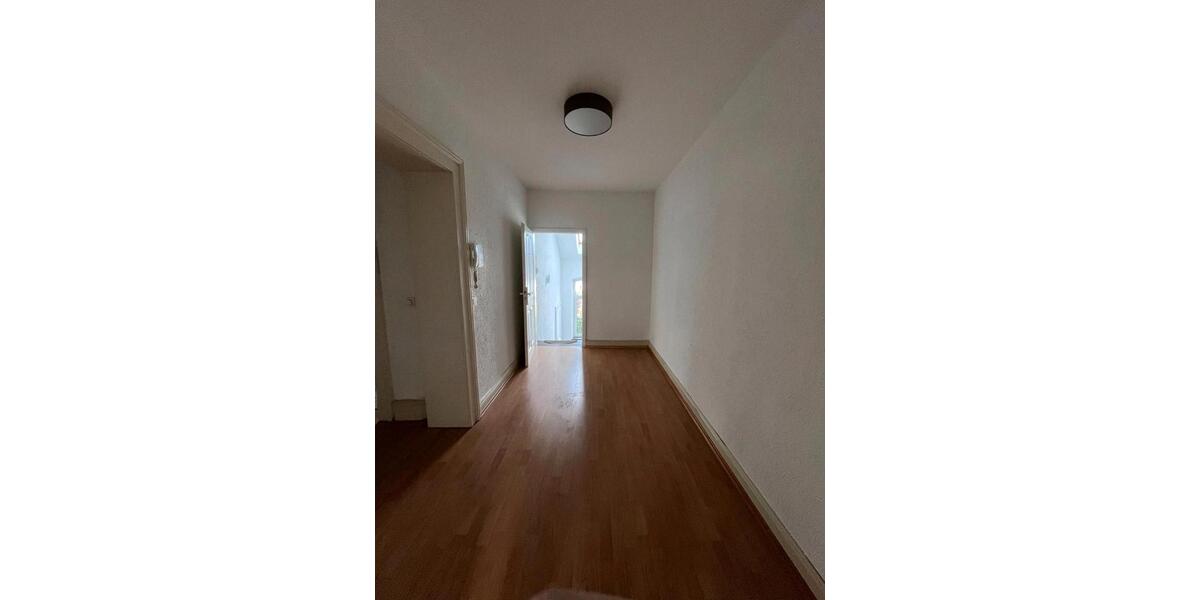 Dachgeschoßwohnung Hennef (Sieg) - 3 Zimmer, 120 m&sup2;, 1.200&euro; | Angebot:26286790