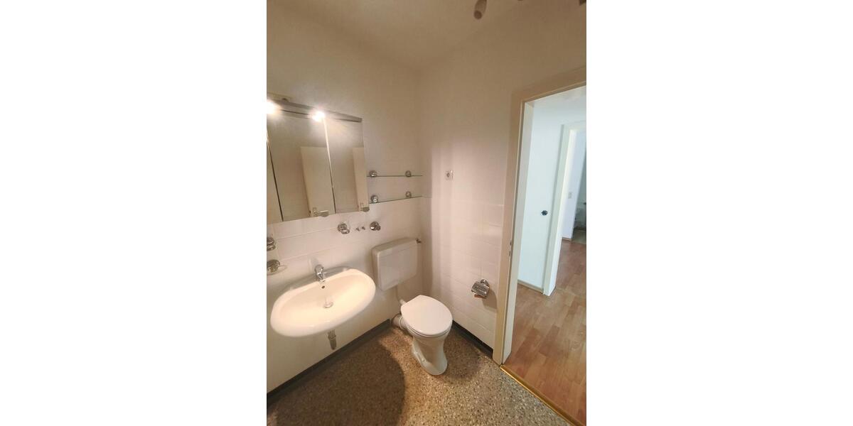 Etagenwohnung Essen Stadtbezirk VIII - 3.5 Zimmer, 74 m&sup2;, 245.000&euro; | Angebot:27416085